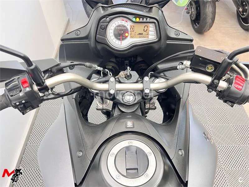 Suzuki V-Strom 650 – Vista 6