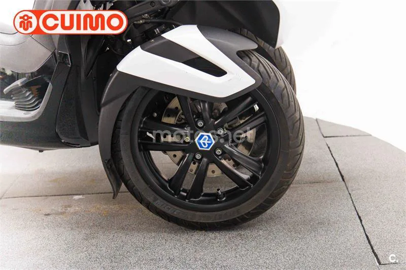 Piaggio MP3 Yourban 300 – Vista 13