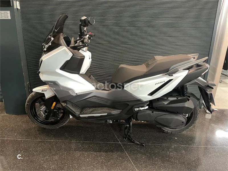 SYM ADX 300 – Vista 5