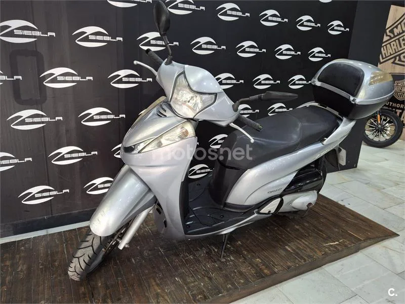 Honda SH 300i – Vista 6