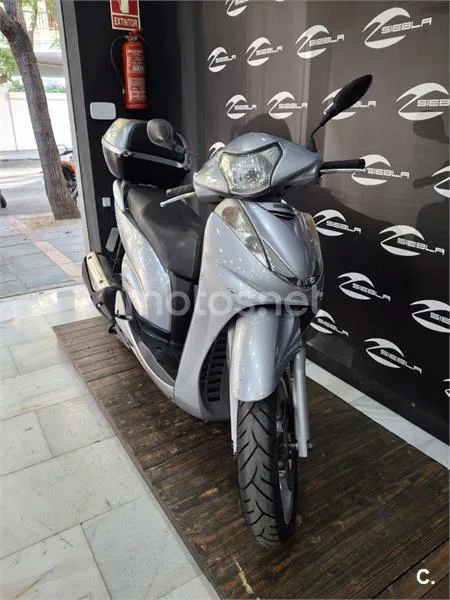 Honda SH 300i – Vista 7