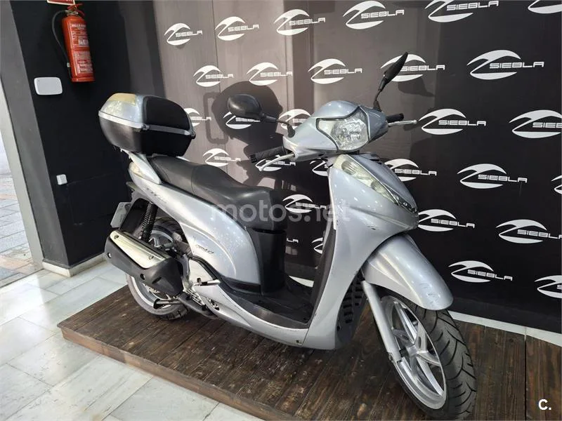 Honda SH 300i – Vista 9