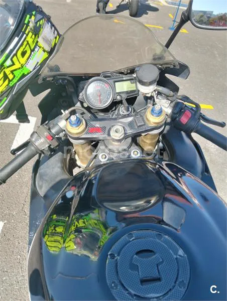 Suzuki GSX-R600 – Vista 8