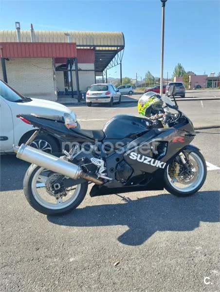 Suzuki GSX-R600 – Vista 9