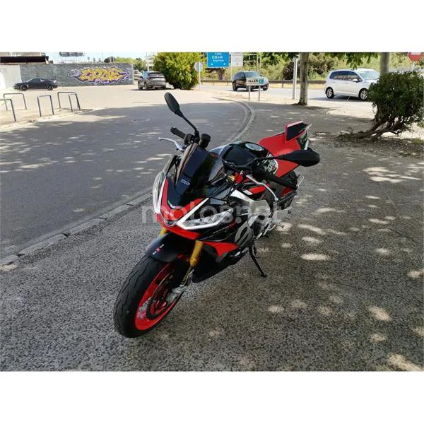 Aprilia Tuono V4 1100 Factory – Vista 4