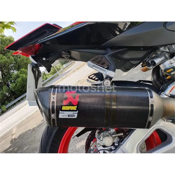 Aprilia Tuono V4 1100 Factory – Vista 5