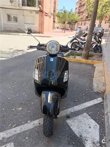 Piaggio VESPA GTS 125 – Vista 5