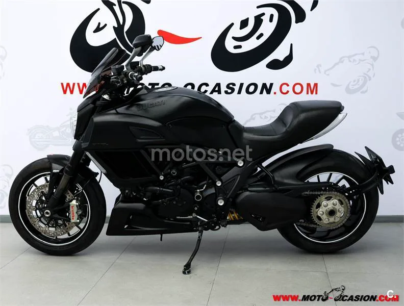 Ducati Diavel – Vista 6