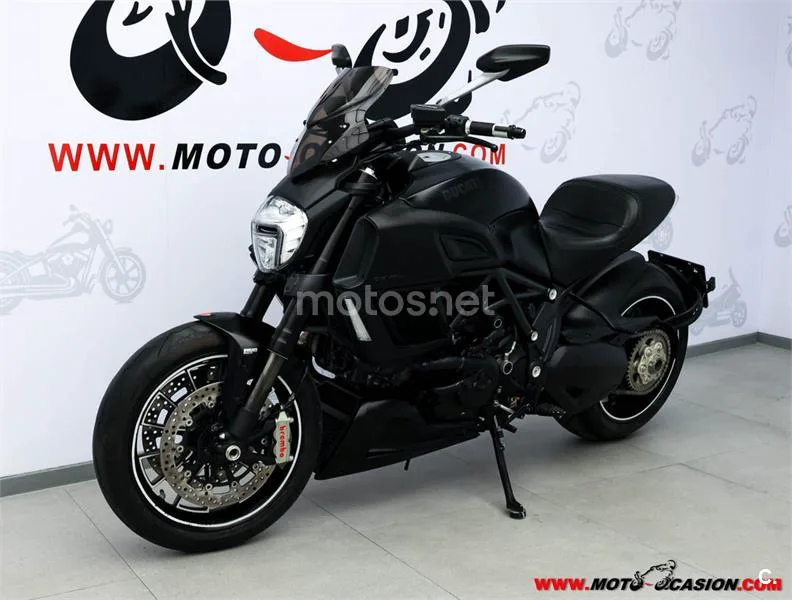 Ducati Diavel – Vista 7