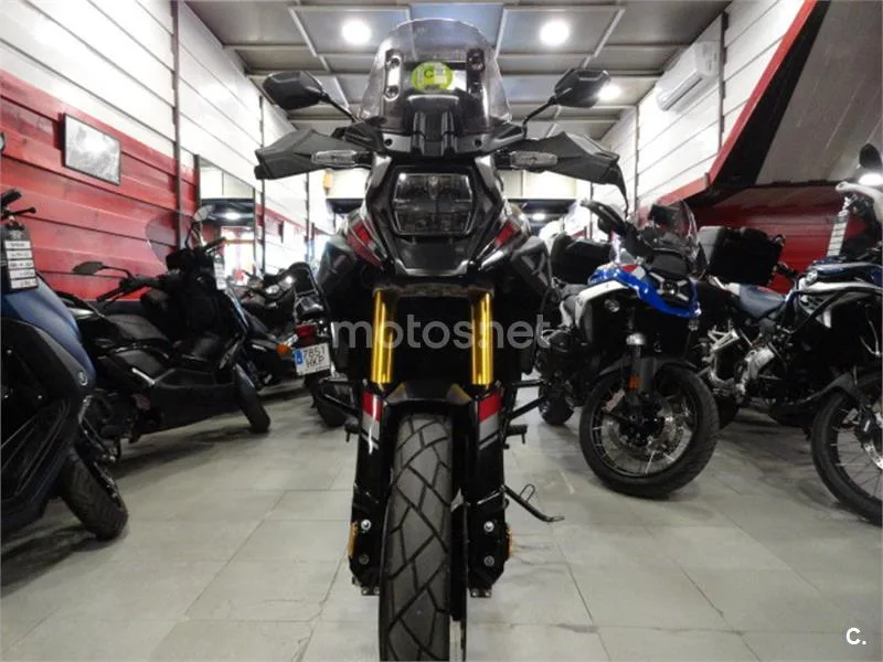 Suzuki V-Strom 1050 – Vista 4