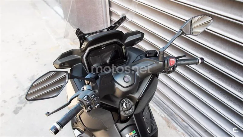 Yamaha XMAX 125 – Vista 20