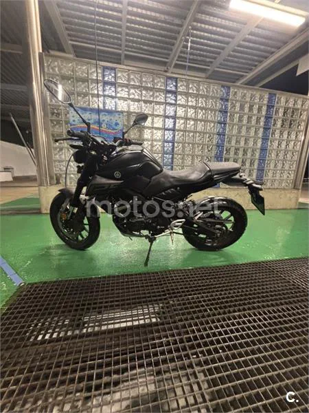 Yamaha MT-125 – Vista 3