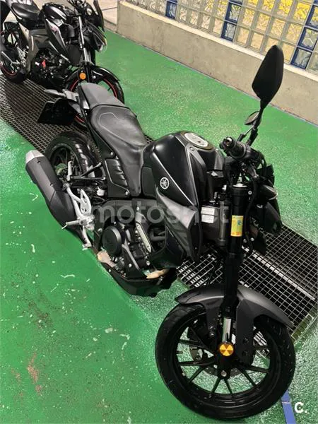 Yamaha MT-125 – Vista 6