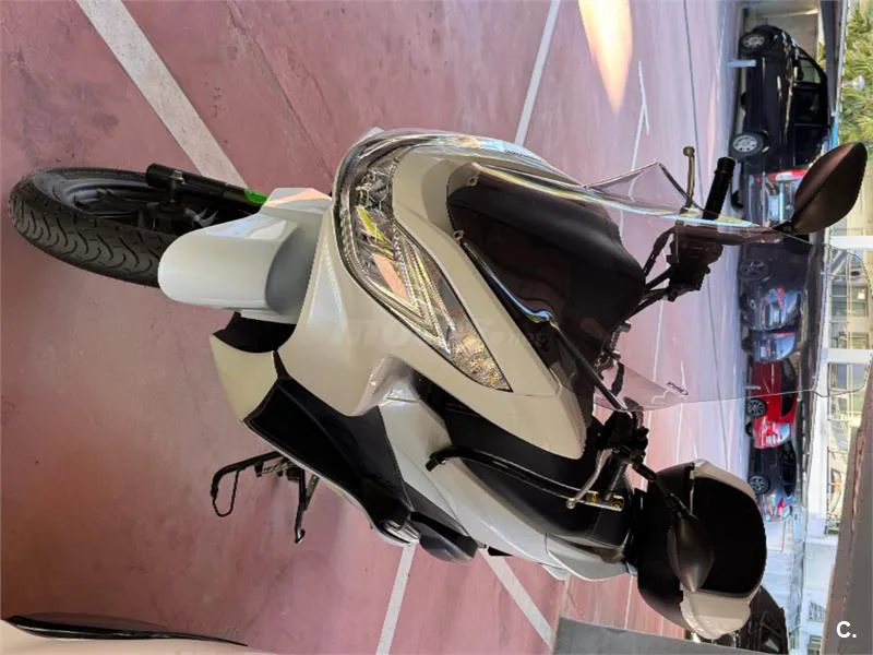 Honda CB 125 – Vista 7