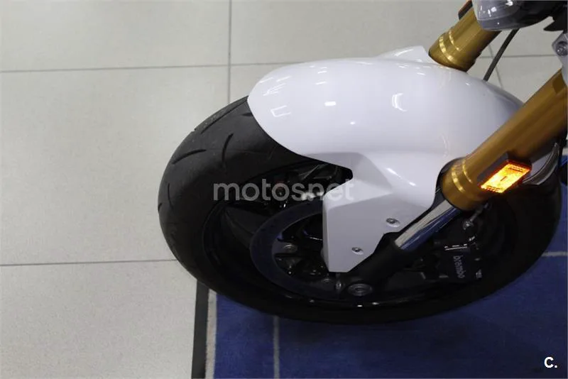 BMW F 900 R – Vista 11