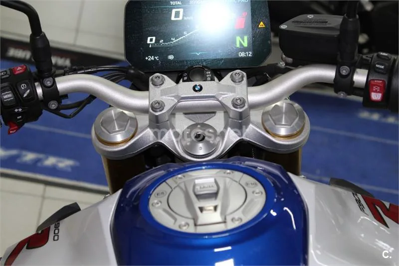 BMW F 900 R – Vista 16