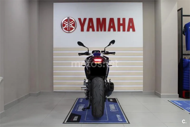 BMW F 900 R – Vista 4