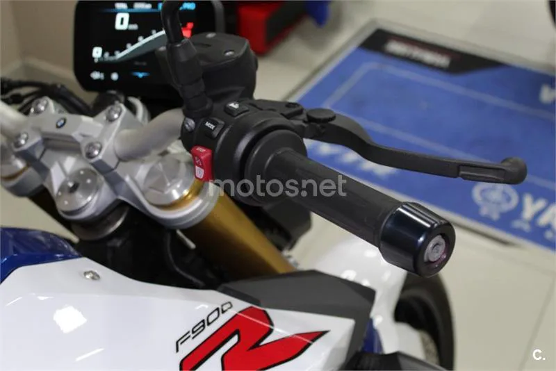 BMW F 900 R – Vista 8