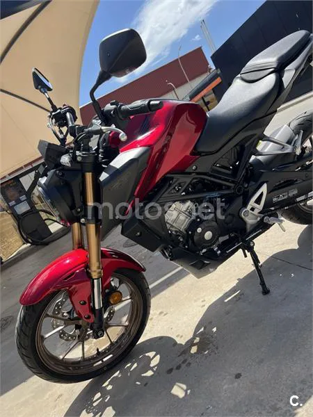 Honda CB 125 R – Vista 2