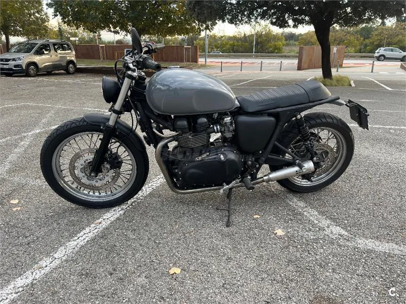Triumph Bonneville T100 – Vista 4
