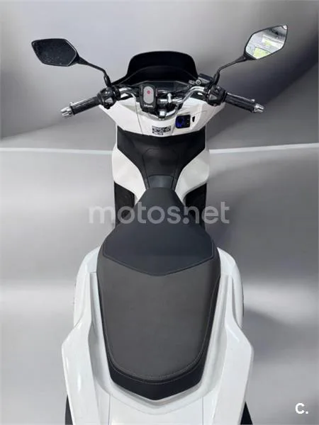 Honda PCX 125 – Vista 5