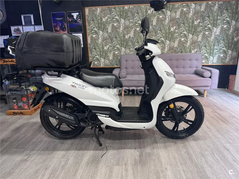 Peugeot TWEET 50 RS – Vista 8