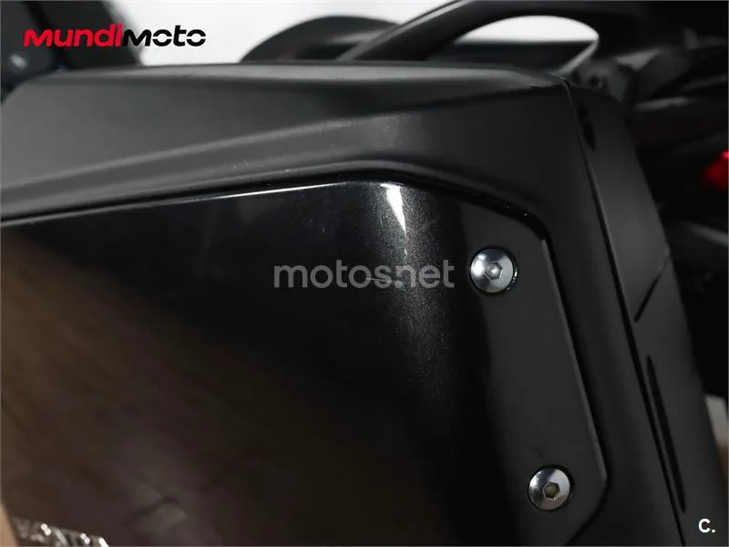 Honda NT1100 – Vista 13