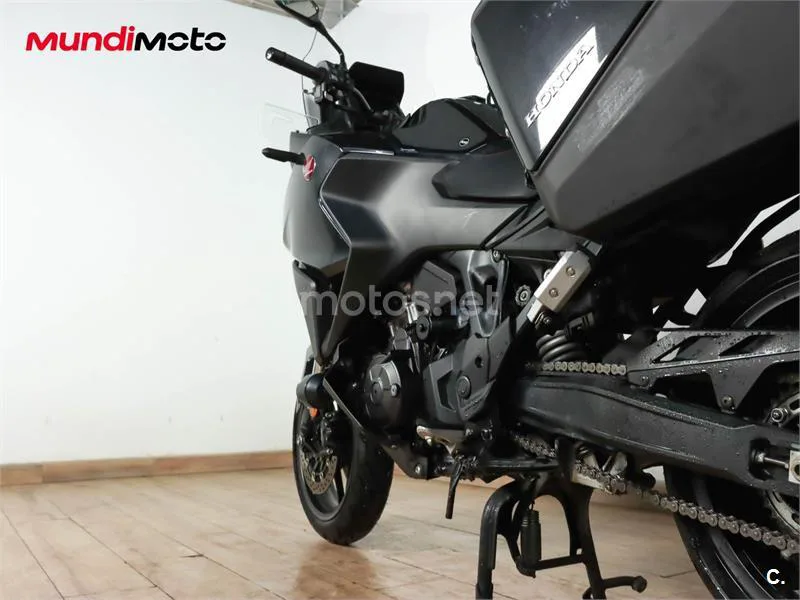 Honda NT1100 – Vista 9