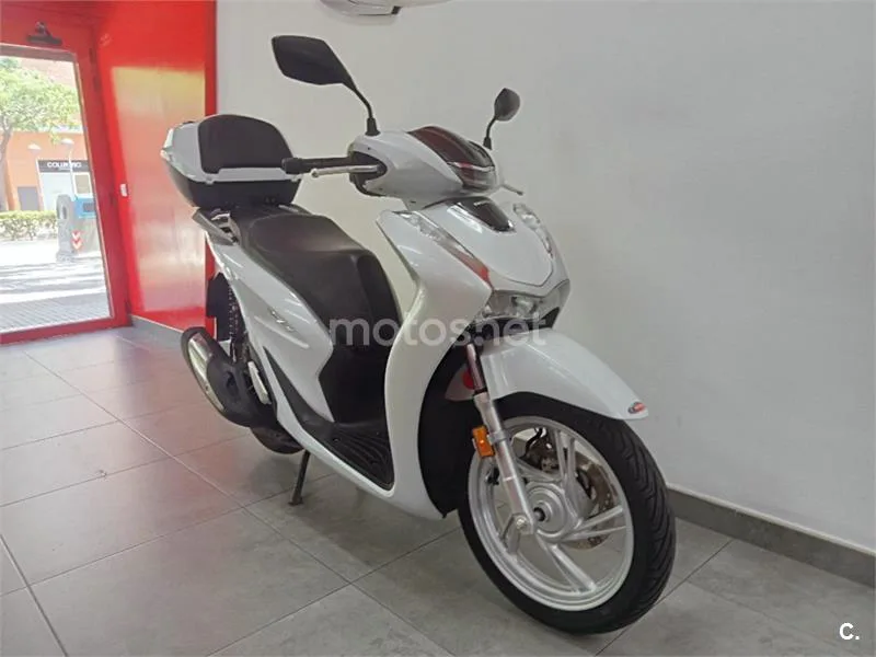 Honda SH 125i – Vista 11