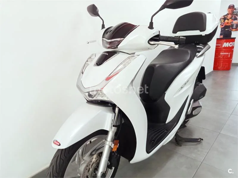 Honda SH 125i – Vista 3