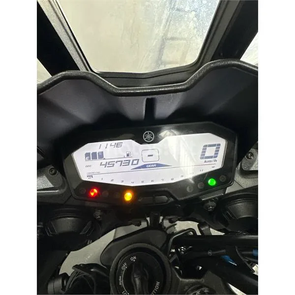 Yamaha MT-07 – Vista 10