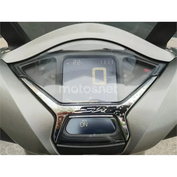 Honda SH 350i – Vista 5