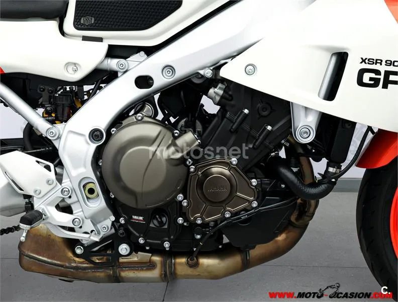 Yamaha XSR 900 GP – Vista 5