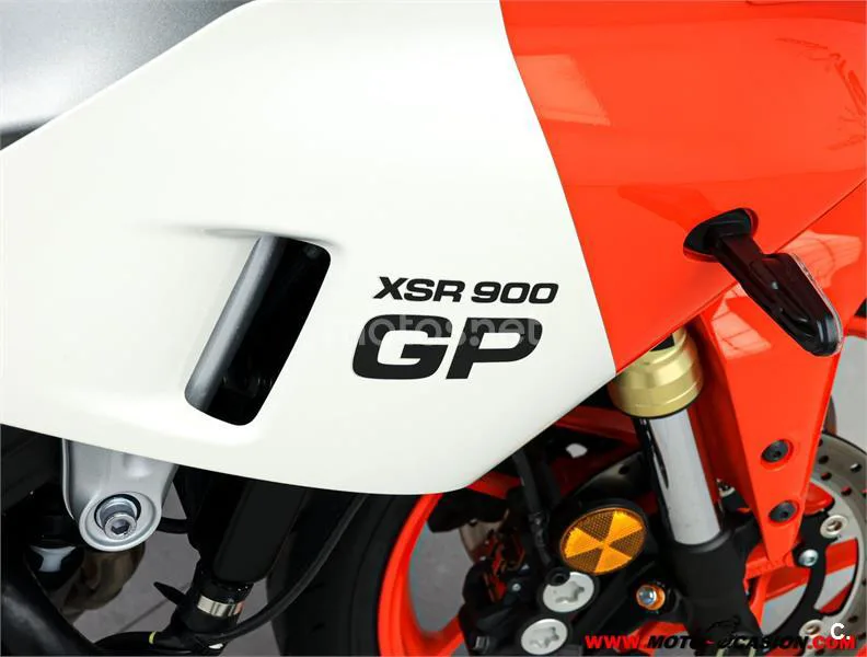 Yamaha XSR 900 GP – Vista 9