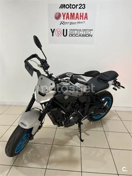 Yamaha MT-07 – Vista 5