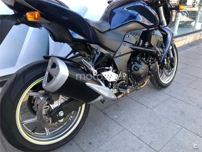 Kawasaki Z750 – Vista 11