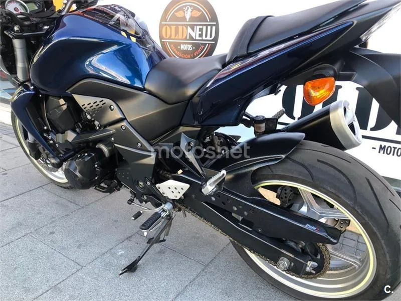 Kawasaki Z750 – Vista 3