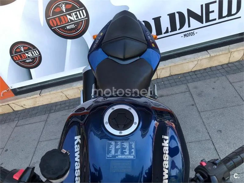 Kawasaki Z750 – Vista 8