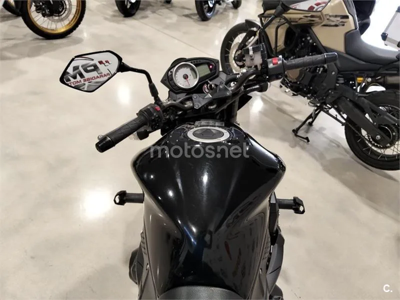 Kawasaki Z750 – Vista 13
