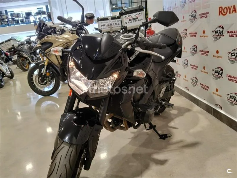 Kawasaki Z750 – Vista 3