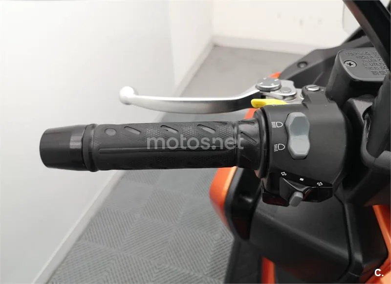 Kymco DTX 125 – Vista 9