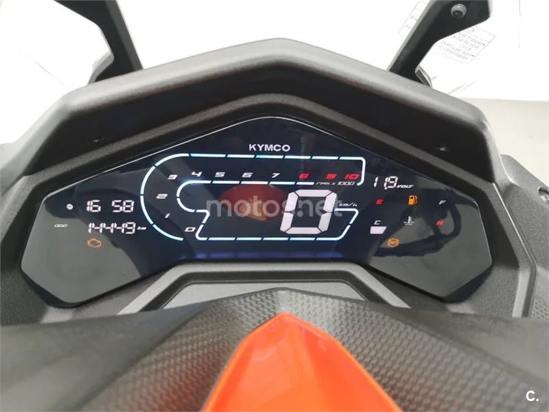 Kymco DTX 125 – Vista 10
