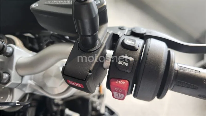 BMW F 900 R – Vista 8