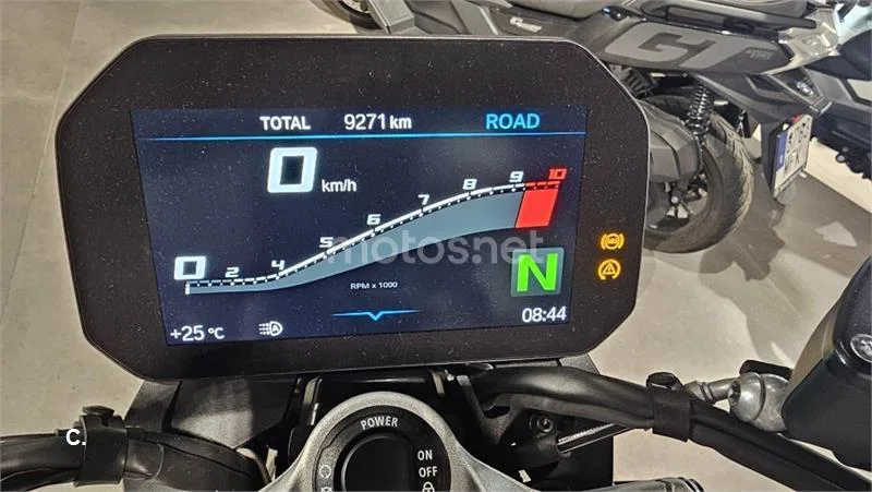 BMW F 900 R – Vista 9