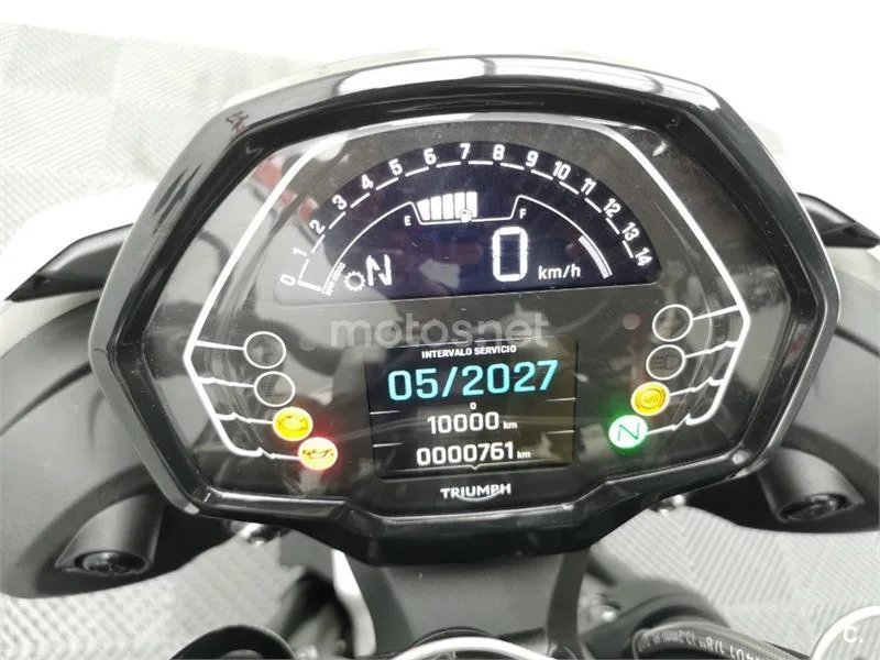 Triumph Street Triple 765 – Vista 10