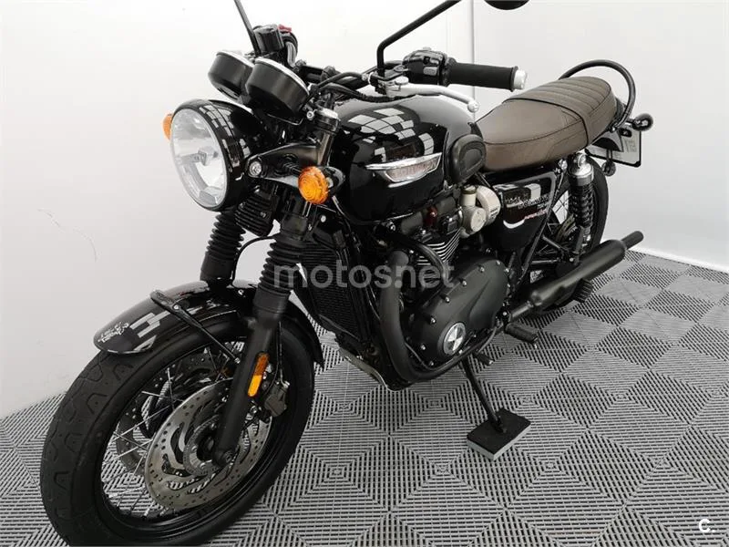 Triumph Bonneville T120 – Vista 16