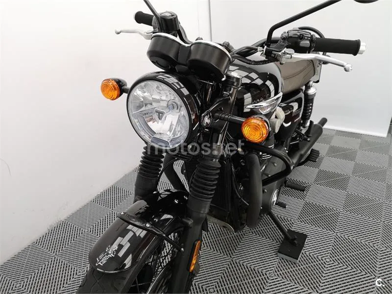 Triumph Bonneville T120 – Vista 17