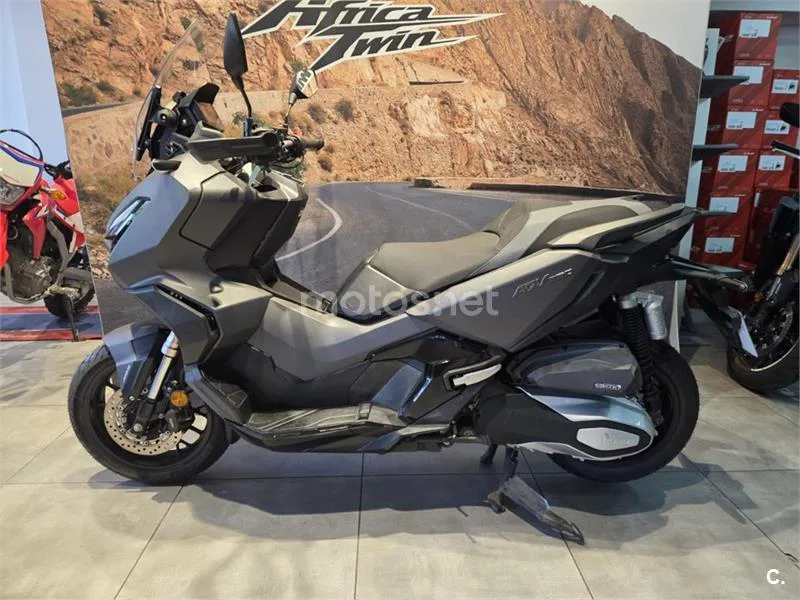 Honda ADV 350 – Vista 3