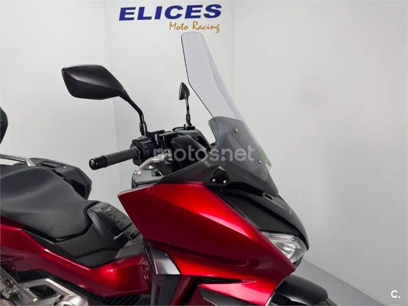 Honda Forza 750 – Vista 12