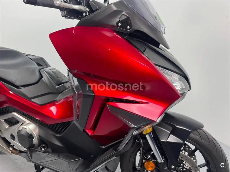Honda Forza 750 – Vista 13